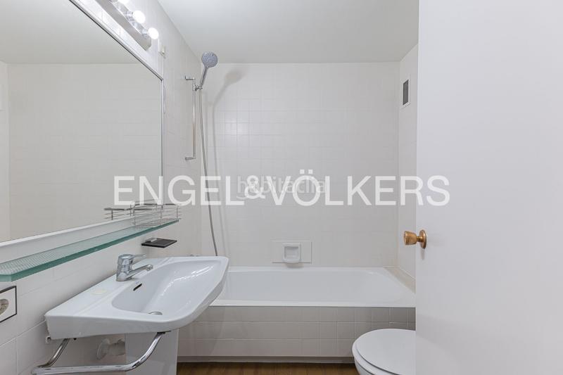 Foto 10ae2cda-4d47-411d-b41c-c32b8e489448. Rent apartment with heating parking in Sant Gervasi - Bonanova Barcelona