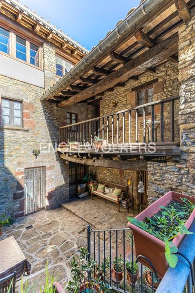 Foto 7d09f7b6-e930-4d79-95bb-cc186948f875. House with heating in Seva