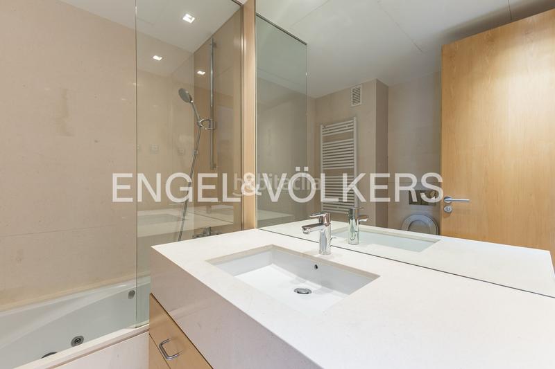 Foto 2ad5bc97-4a26-4d25-bc94-cde2d23c98d9. Miete appartement mit heizung parking pool in Pedralbes Barcelona