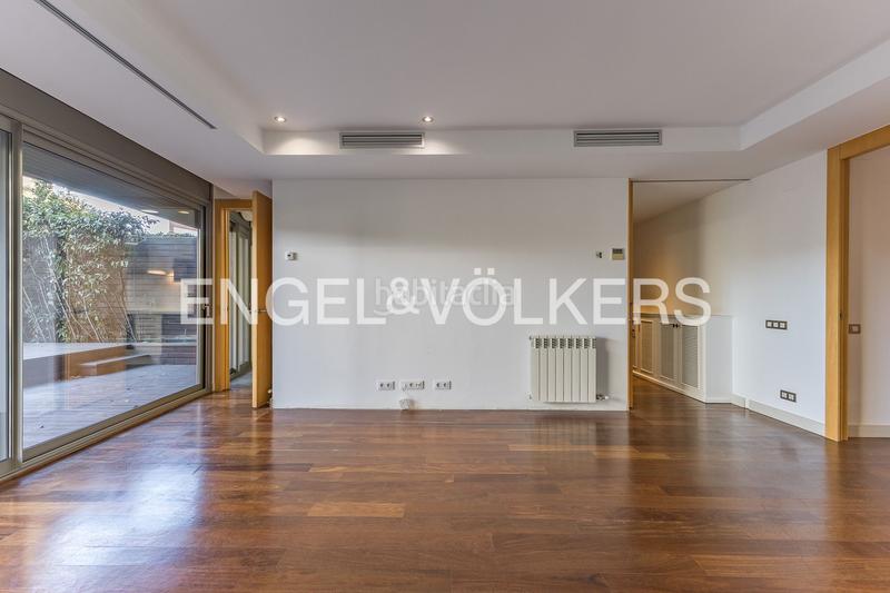 Foto 33841832-ecc4-4ebf-97f8-da7fcf5423ca. Miete appartement mit heizung parking pool in Pedralbes Barcelona