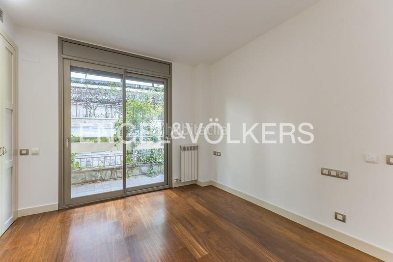 Foto 91cbd85c-ba53-4099-bbb4-557bba7d26be. Miete appartement mit heizung parking pool in Pedralbes Barcelona