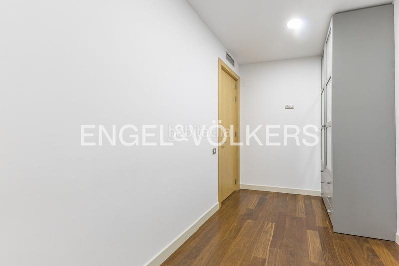 Foto eb56c298-fd5e-45a9-b353-68b324086268. Miete appartement mit heizung parking pool in Pedralbes Barcelona