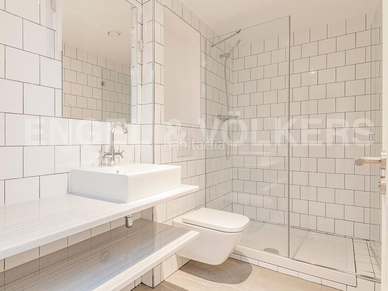 Foto 5c8adbcd-fded-4e9b-8f35-9df291ff82fc. Piccolo appartamento con riscaldamento piscina in Barcelona