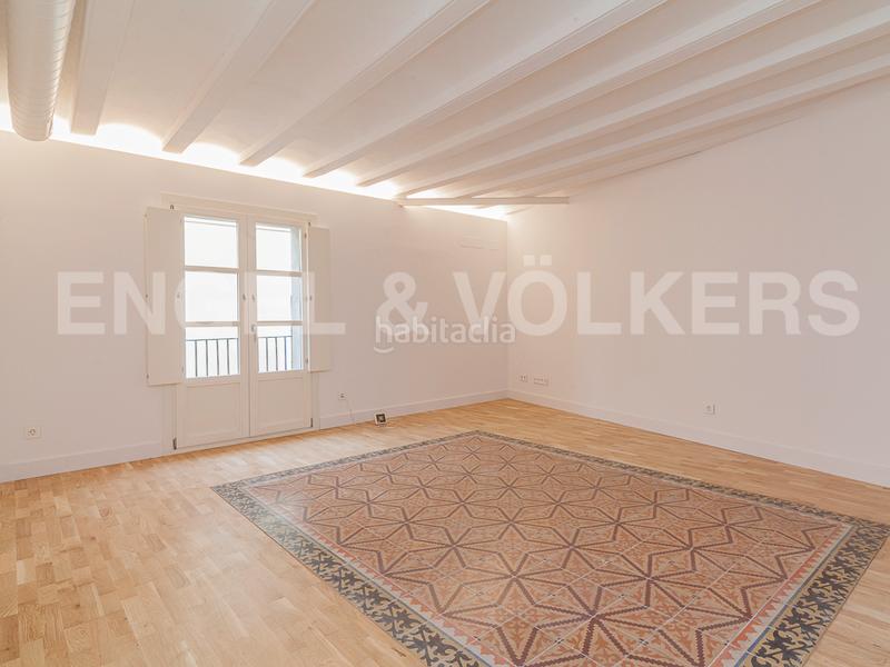 Foto 81b4c128-f3ab-4d14-b83f-a43b8810c807. Piccolo appartamento con riscaldamento piscina in Barcelona