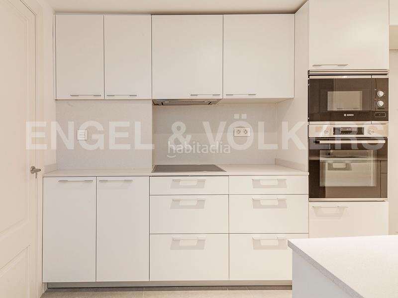 Foto 8b0b9a30-d40f-4ba8-974d-66330254459d. Piccolo appartamento con riscaldamento piscina in Barcelona