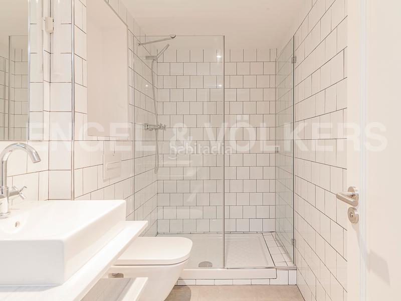 Foto a3cc6483-848b-43a2-8a11-2c15b858ea2b. Piccolo appartamento con riscaldamento piscina in Barcelona