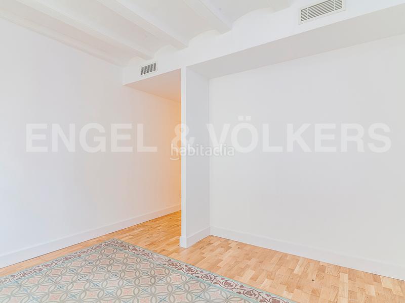 Foto b8525e23-3560-4af6-bac7-b6727c945396. Piccolo appartamento con riscaldamento piscina in Barcelona