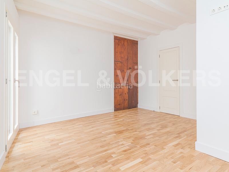 Foto e2246064-a72e-4928-b05e-a1f66b26c8b5. Piccolo appartamento con riscaldamento piscina in Barcelona