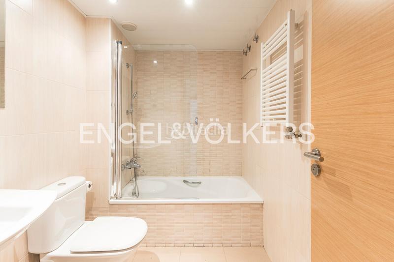 Foto 8f09eccd-d855-4a30-8e12-38cf55f29854. Appartement avec chauffage dans La Sagrera Barcelona