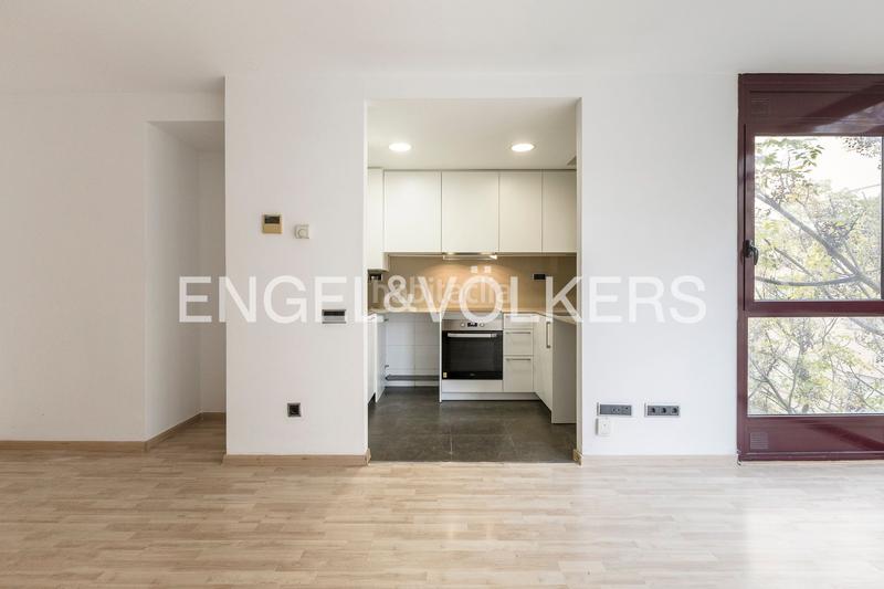 Foto c758c642-f5b5-417e-9c50-beb6bb01d8ea. Appartement avec chauffage dans La Sagrera Barcelona