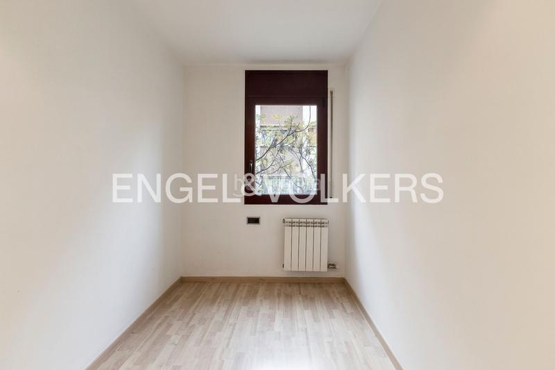 Foto ff259ac7-b2b1-43eb-aab3-df50a4c3132d. Appartement avec chauffage dans La Sagrera Barcelona