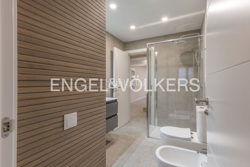 Foto fe0f478b-7598-4ee1-a0ec-86d83c22d7b2. Casa amb calefacció aparcament a Ca n'Aurell Terrassa