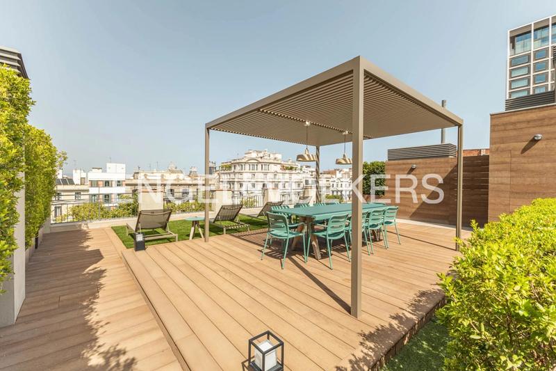 Foto 00720e53-5e75-4ef8-ab53-20c136743bc1. Lloguer apartament amb calefacció piscina a Vila de Gràcia Barcelona