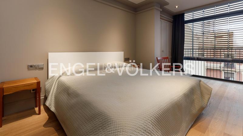 Foto 2252bb68-2922-462a-a03a-92f79bdbbbb1. Lloguer apartament amb calefacció piscina a Vila de Gràcia Barcelona