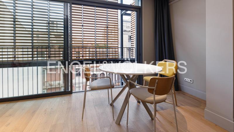 Foto a9c3c5a9-a65d-4766-81d7-69d0942e4d5b. Lloguer apartament amb calefacció piscina a Vila de Gràcia Barcelona