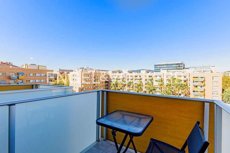 Foto b7f4e932-c6d1-4bb6-8702-a87df97ad6b0. Apartament amb calefacció aparcament piscina a La Vila Olímpica del Poblenou Barcelona
