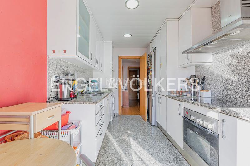 Foto cabedd88-bb37-46a0-a41b-9e8dac2dc374. Apartament amb calefacció aparcament piscina a La Vila Olímpica del Poblenou Barcelona