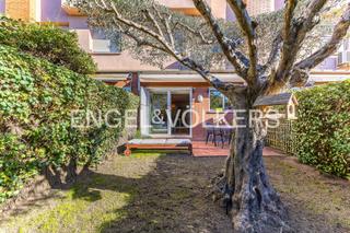 Dúplex a Franqueses del Vallès (Les). Dúplex con encanto tipo pareado con jardín privado en les franqu