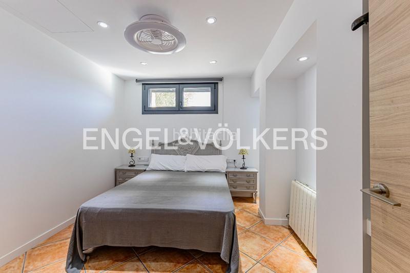 Foto 37db262a-26c8-43c9-9a50-e6daa0f68293. Haus mit heizung parking in Subirats