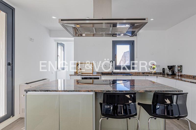 Foto 56a95a93-4c18-47f1-b8dd-d91c67c2a882. Haus mit heizung parking in Subirats