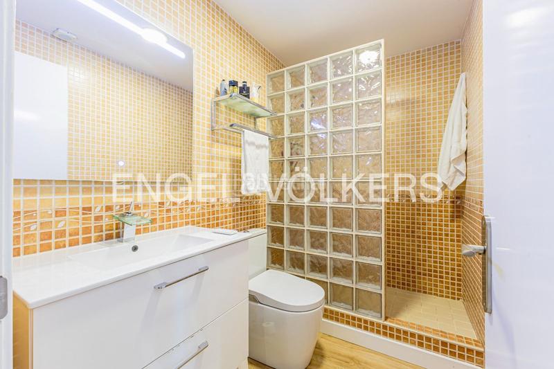 Foto 68a1fe25-d2a3-4ff3-b50e-d9c6491feb40. Haus mit heizung parking in Subirats