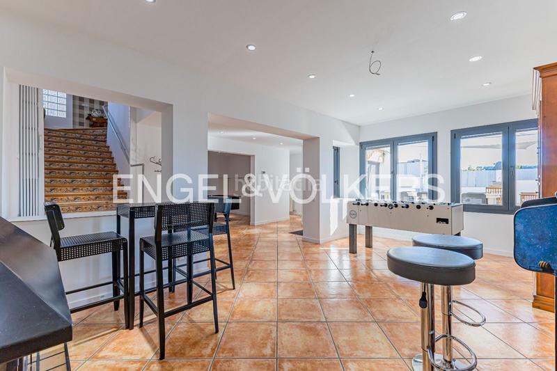 Foto 858001d9-7a34-4bfe-b3a2-78f38600df28. Haus mit heizung parking in Subirats