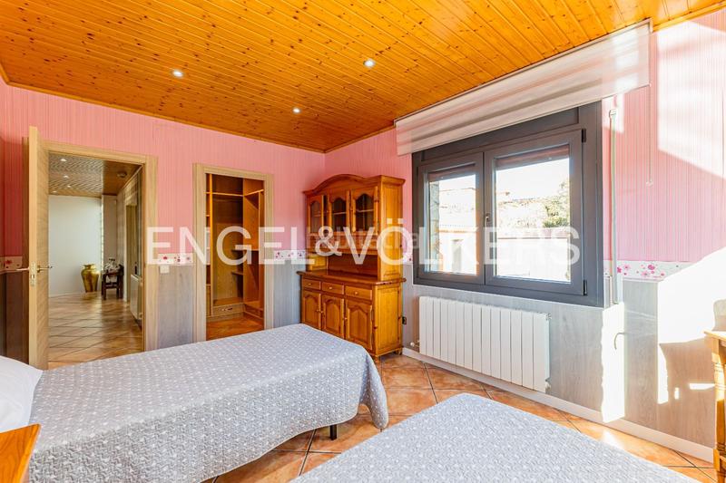 Foto 8c800434-7e3d-4f4b-a8a5-fc89c0fbe1e8. Haus mit heizung parking in Subirats