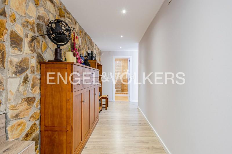 Foto 94e79ba5-fce0-46df-b00f-2021e7892980. Haus mit heizung parking in Subirats