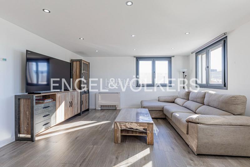 Foto 97c00fe9-4fa5-492e-b781-1731bcd6c61e. Haus mit heizung parking in Subirats