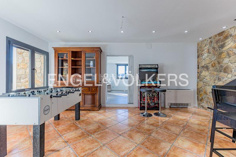 Foto a5f71a82-6064-4a53-8c4e-7ae64d8ab985. Haus mit heizung parking in Subirats