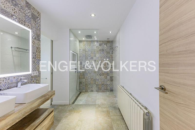 Foto c4adc20c-ac3c-4717-a5ef-efc849ee0b13. Haus mit heizung parking in Subirats