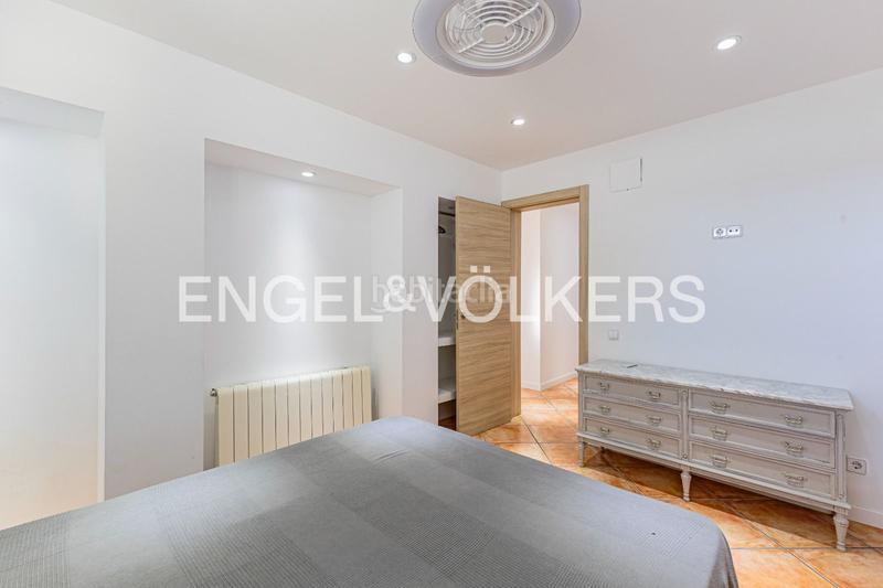 Foto db38bf8f-e7c1-483c-9487-21d993e3969e. Haus mit heizung parking in Subirats