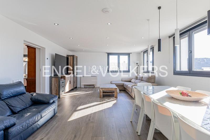 Foto e09abafd-d283-4815-ae58-dc62890f92fe. Haus mit heizung parking in Subirats