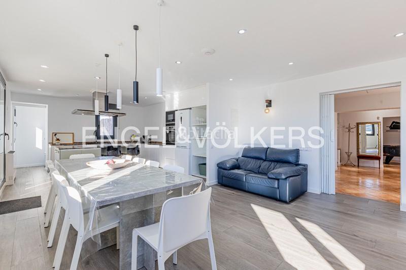 Foto f73d8575-00ac-4758-b845-0570efa46faf. Haus mit heizung parking in Subirats