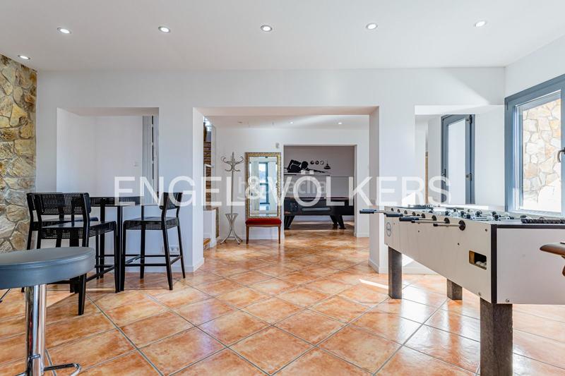 Foto ffdd3c56-192f-4d15-bbd7-416ca23946fe. Haus mit heizung parking in Subirats