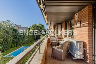 Apartament a Pedralbes. Elegante y luminoso piso en el corazón de pedralbes