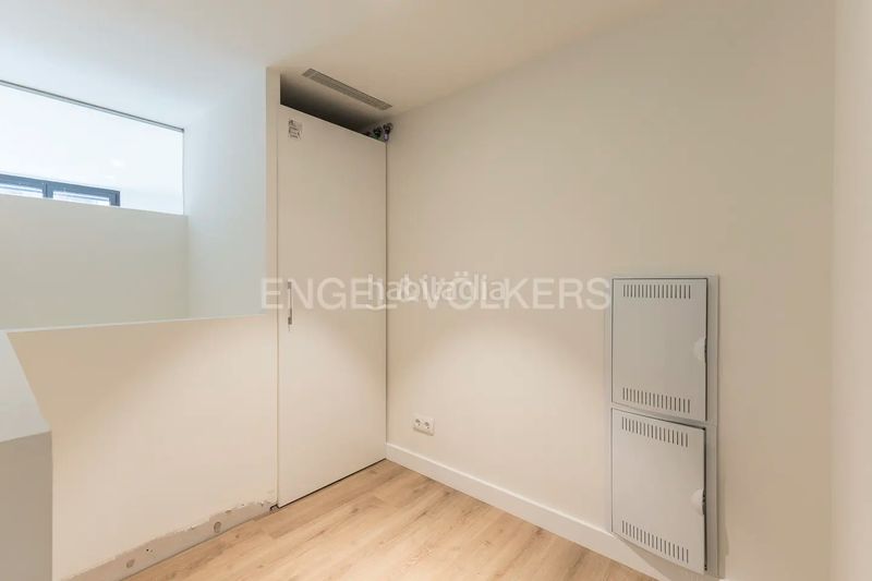 Foto 5b7bd917-b0f6-477f-abe6-9ea7027d9c30. Zweistöckige wohnung 112m<sup>2</sup> mit heizung pool in Vila de Gràcia Barcelona