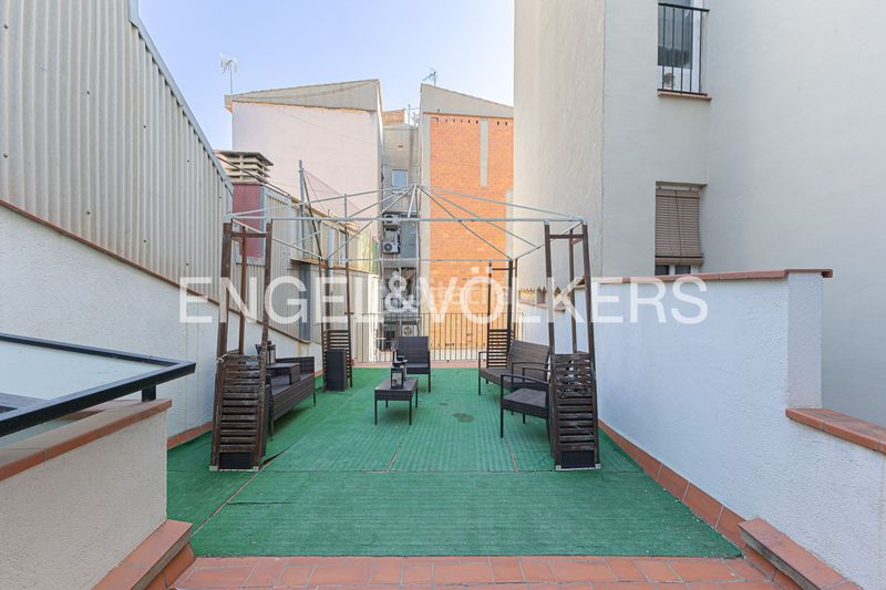 Foto 06c2ae96-6560-4761-b30e-69ccccd26c40. Casa amb calefacció a Sants Barcelona