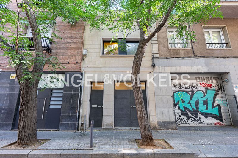 Foto 465c976c-6397-44a6-a20f-679f6d811e97. Casa amb calefacció a Sants Barcelona