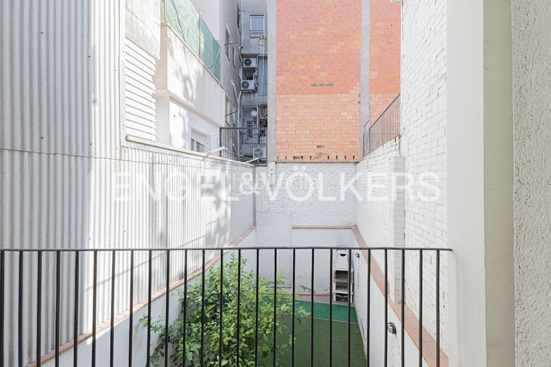 Foto 62fee30e-0473-479d-94c4-16451ca2d70f. Casa amb calefacció a Sants Barcelona