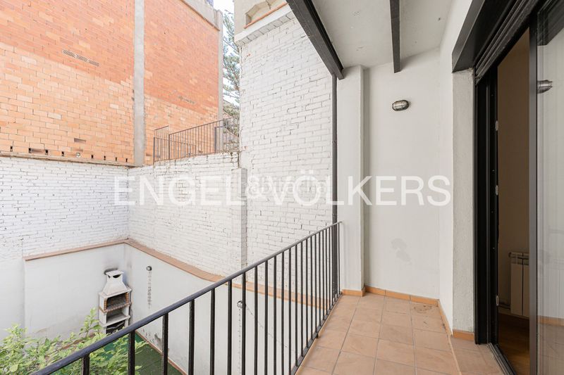 Foto c5f40445-e89f-4e3c-b973-8dd1cc0f7196. Casa amb calefacció a Sants Barcelona