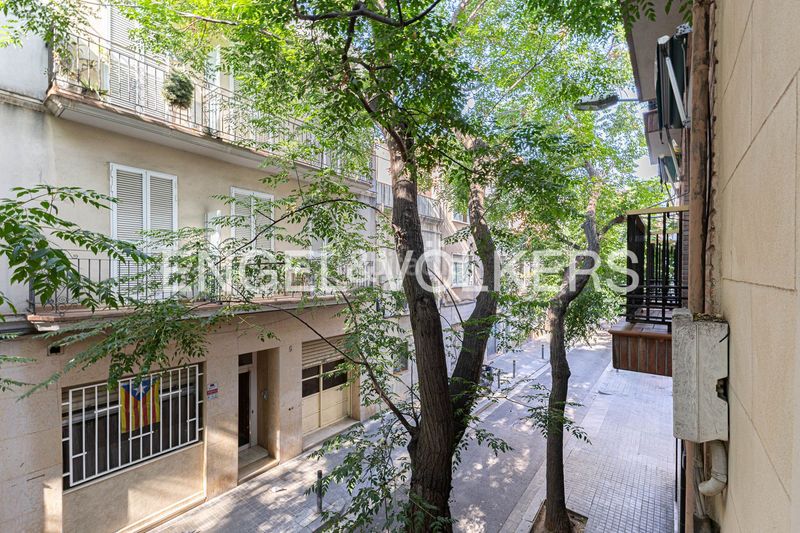 Foto fe78537d-714c-4652-a317-cca7fcc2564b. Casa amb calefacció a Sants Barcelona