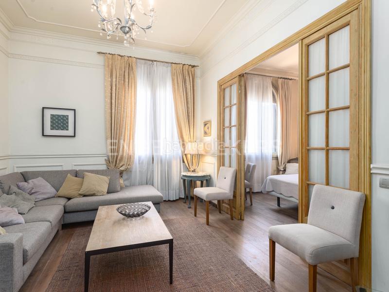 Foto 5c89ccca-2a58-46b4-b36b-2f0efab62a36. Affitto piccolo appartamento con riscaldamento in Barcelona