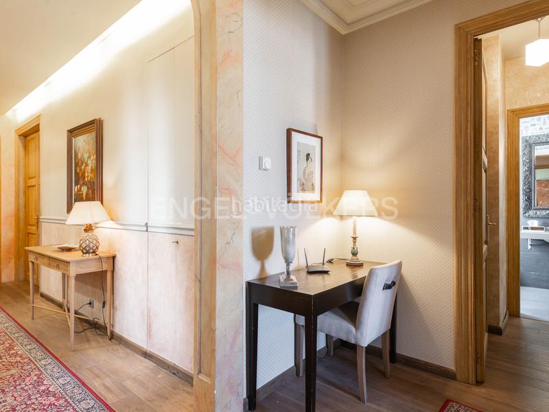 Foto 5eaa62d9-af06-40bc-a1af-1cd83700cd6c. Location appartement avec chauffage dans Gòtic Barcelona