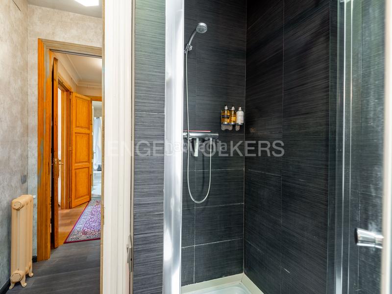 Foto 04d58c07-65b6-4276-8e58-a12480ff0152. Miete appartement mit heizung in Gòtic Barcelona