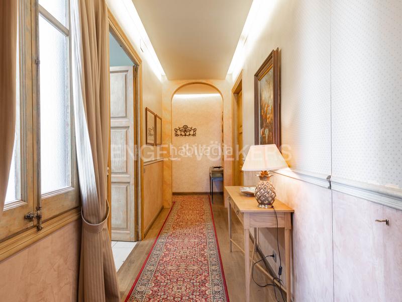 Foto b9f73908-ce01-4b64-8a1e-e582d809e602. Miete appartement mit heizung in Gòtic Barcelona
