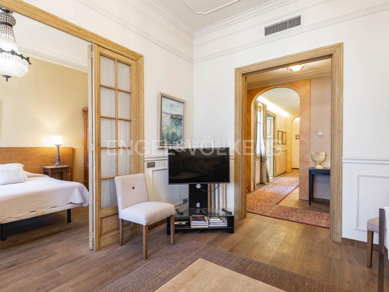 Foto e833f68e-f4d3-44bd-b8ad-fdc855ac8879. Miete appartement mit heizung in Gòtic Barcelona