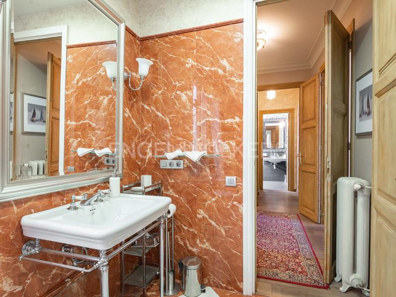 Foto 87f23969-9271-4dea-9104-108662fd7d50. Rent apartment with heating in Gòtic Barcelona