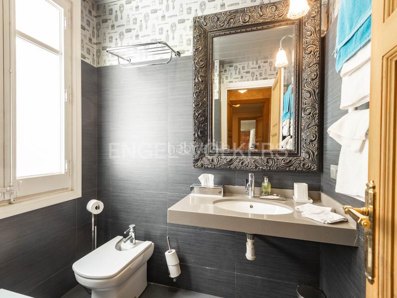 Foto dfc61313-bddd-4cda-b888-160fe8ec097c. Rent apartment with heating in Gòtic Barcelona