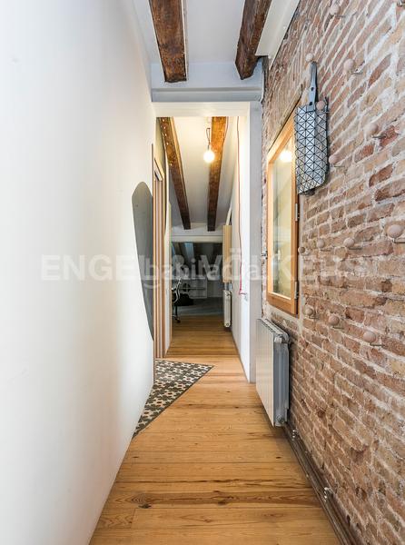 Foto 490b27b6-89f8-49ae-a7c2-d4463a51f99f. Miete appartement mit heizung in Gòtic Barcelona